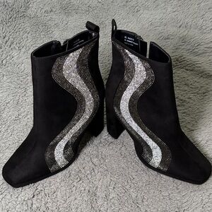 Elegant Black Ankle Boots with Silver Accents
